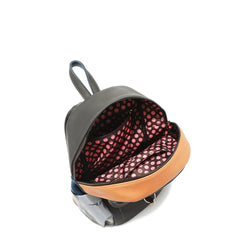 Mochila con solapa estampada