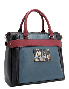 Nikky Makes Friends Tote Bag
