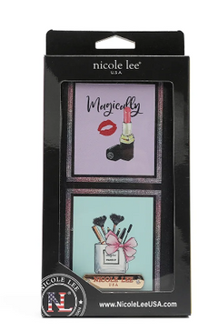 Cara Manicure Nail Set Amor Fuera Del Cuadro