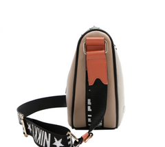 Messanger Bag I live to Travel